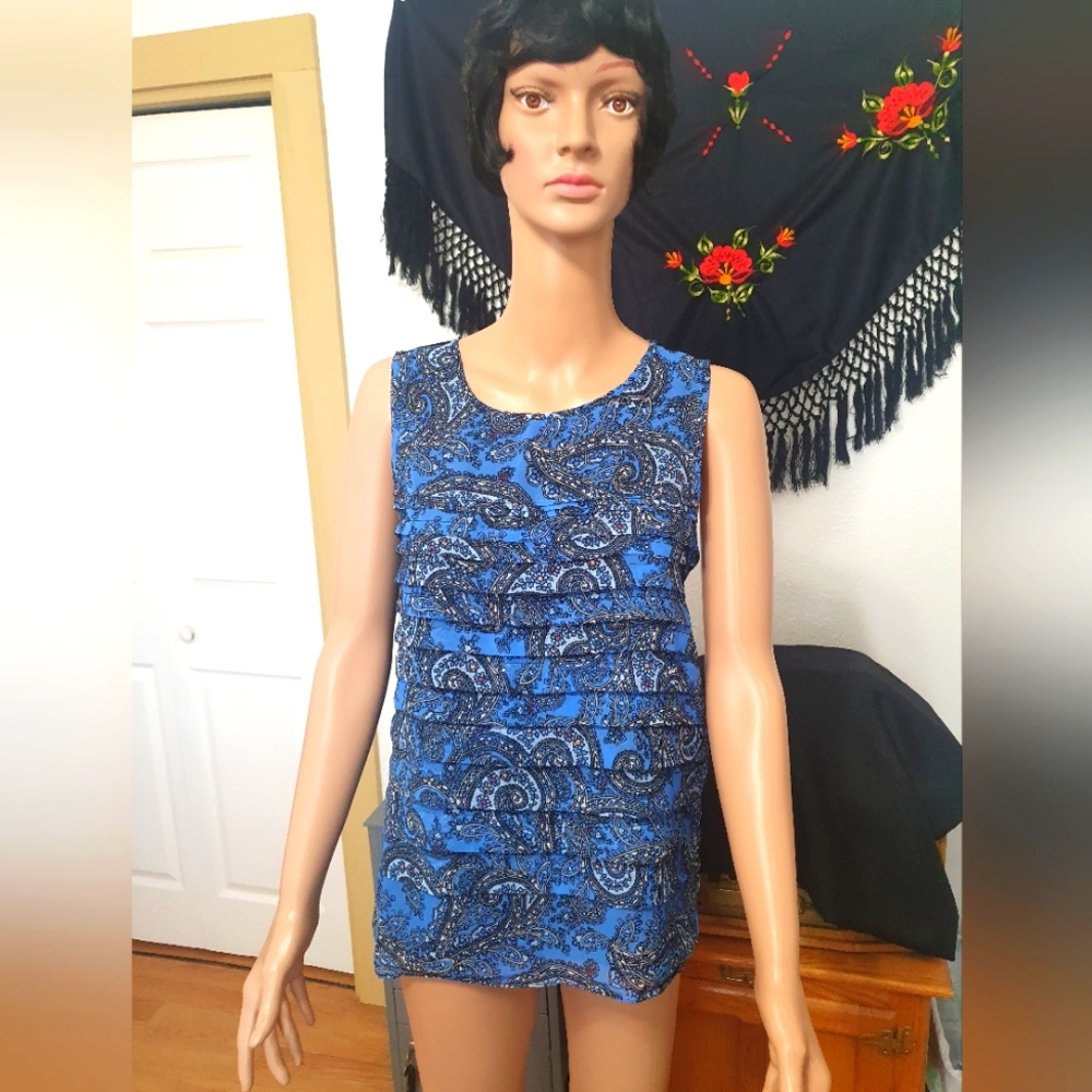 Dana Buchnan paisley top